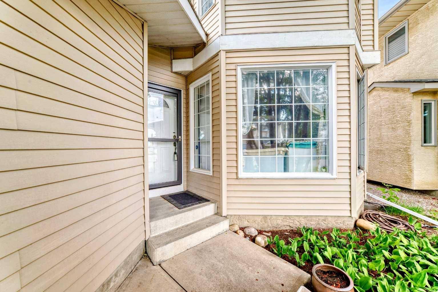 Calgary, AB T1Y6T2,77 Eldorado Close NE