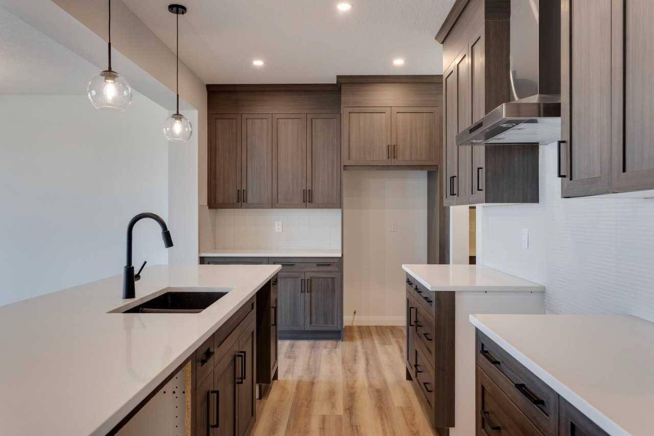 Cochrane, AB T4C 3C7,275 Rivercrest BLVD