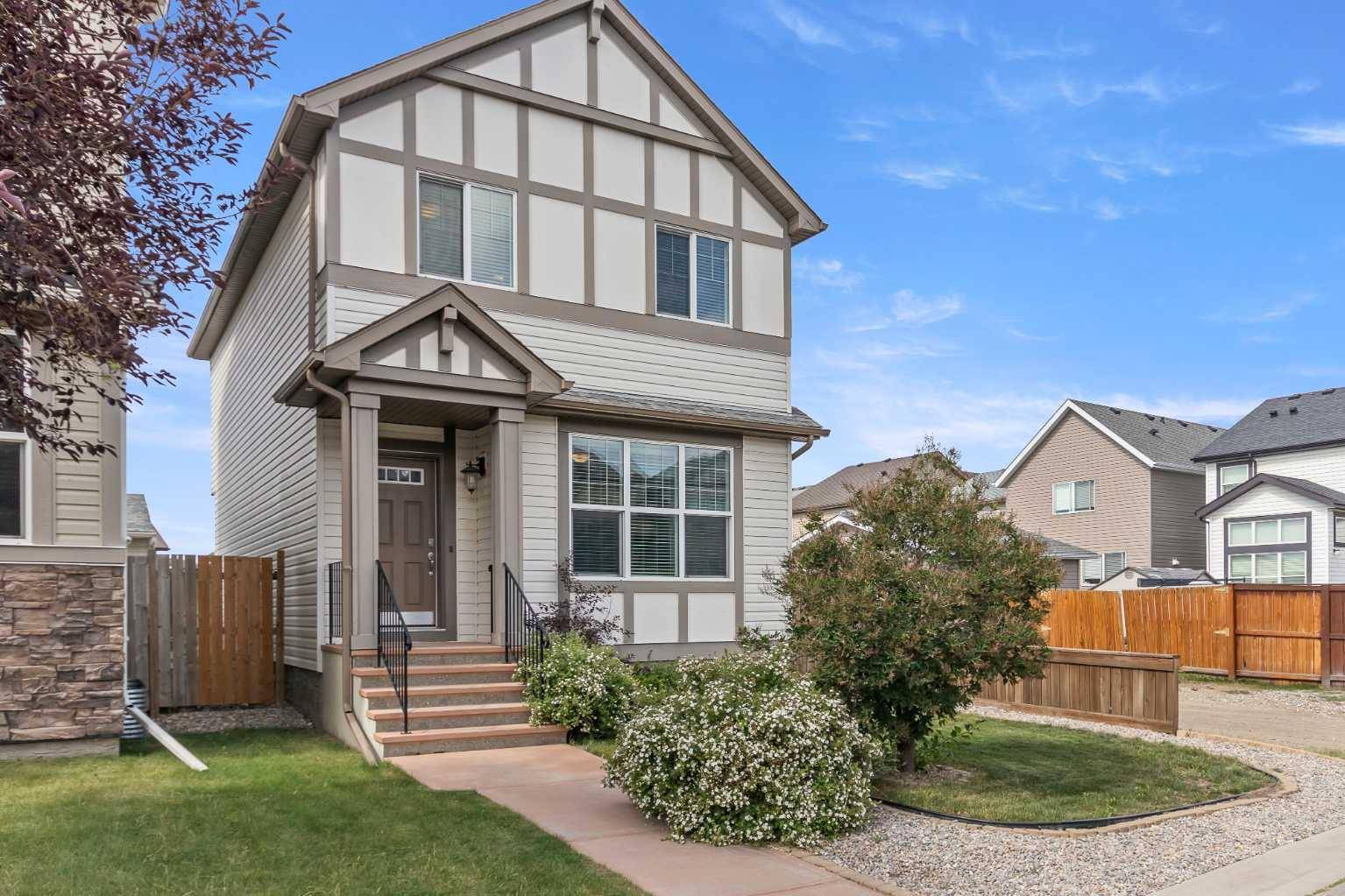 2092 New Brighton PARK Southeast, Calgary, AB T2Z 1B3