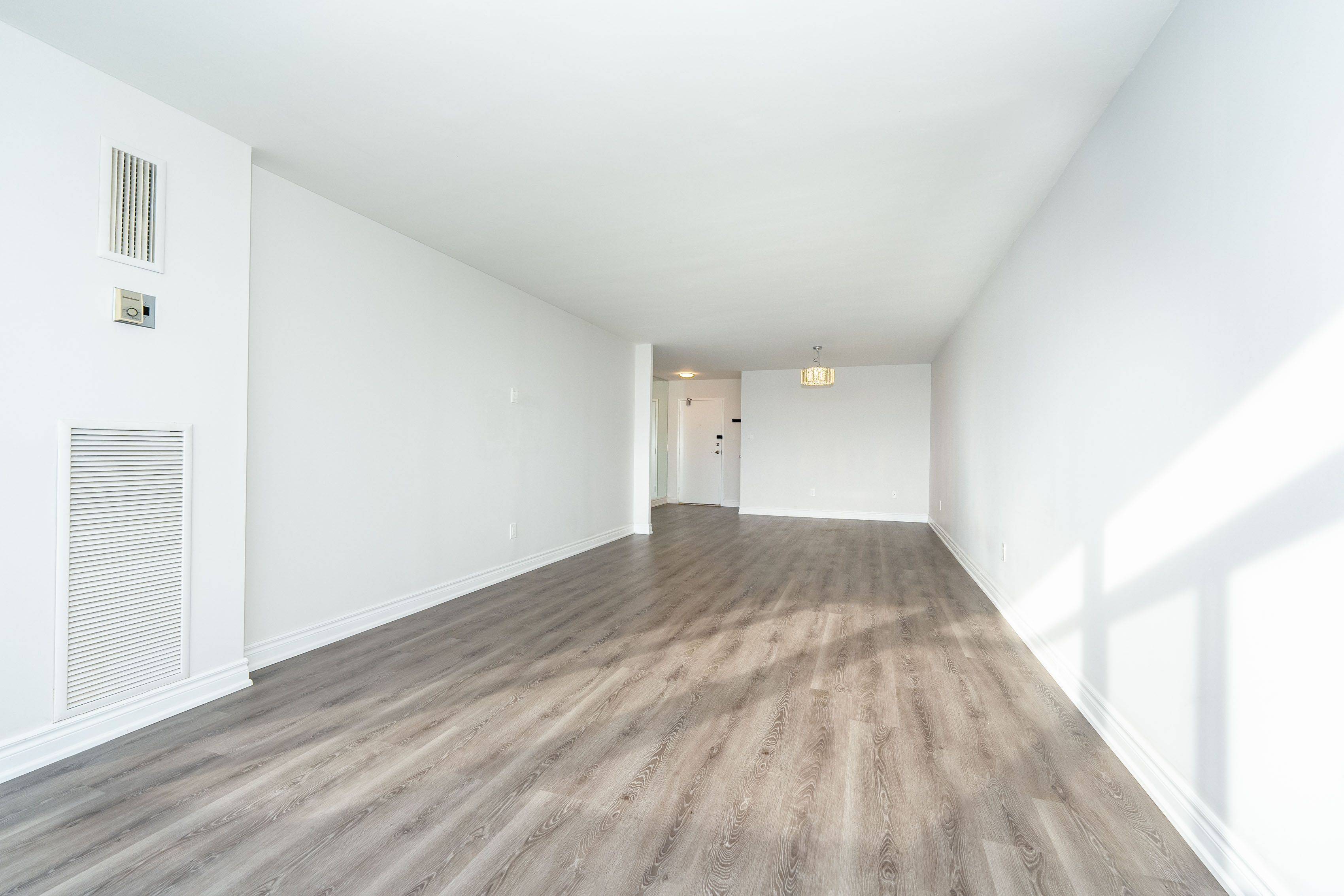 Toronto E05, ON M1W 2T1,3151 Bridletowne CIR #1802