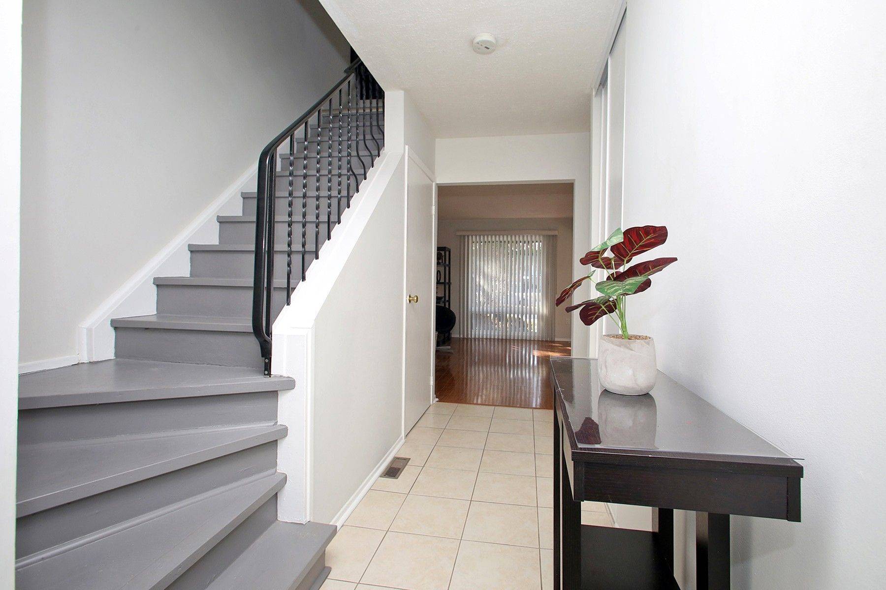 Toronto E05, ON M1W 1T2,139 Huntingdale BLVD