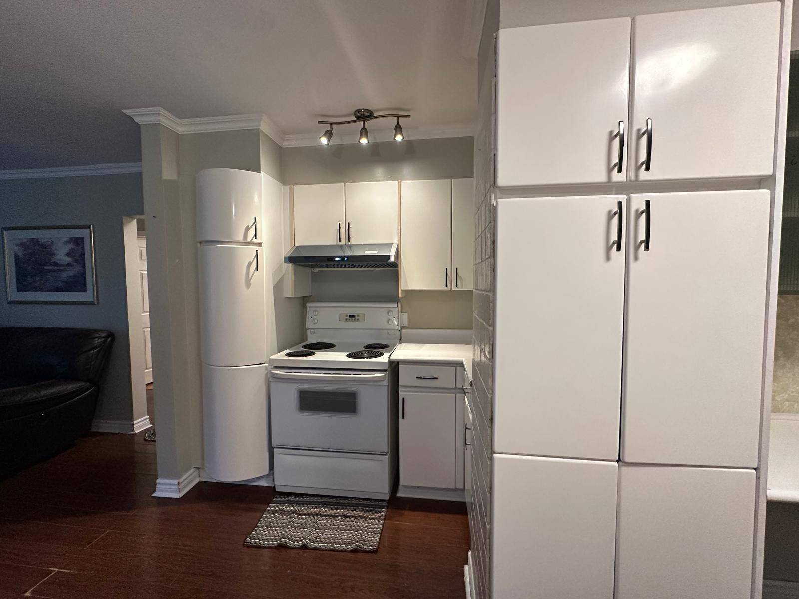 Oshawa, ON L1J 4R5,491 Fairlawn ST NW