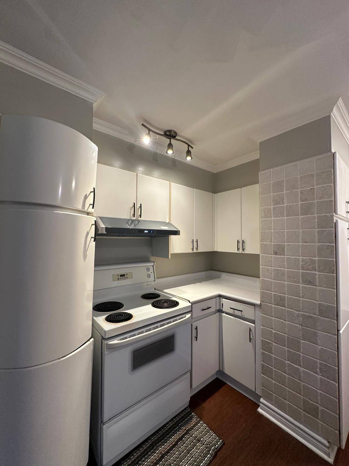 Oshawa, ON L1J 4R5,491 Fairlawn ST NW