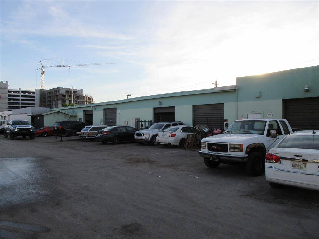 723 NW 6th Ave, Fort Lauderdale, FL 33311