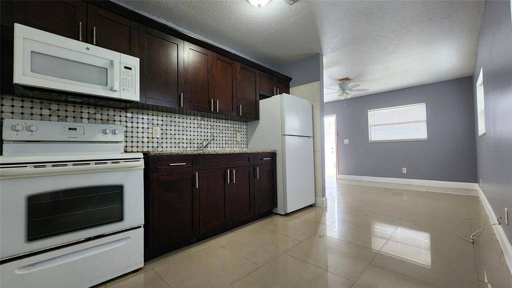 2221 NW 4th Ct #2, Pompano Beach, FL 33069