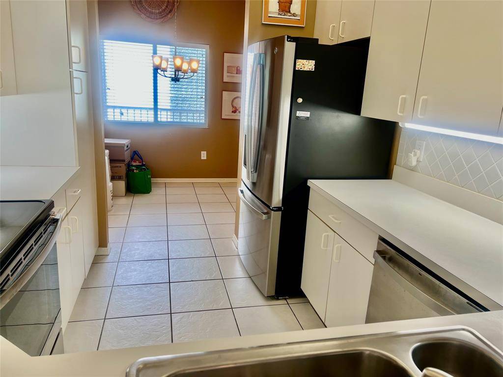 Tamarac, FL 33321,9539 Weldon Cir #406