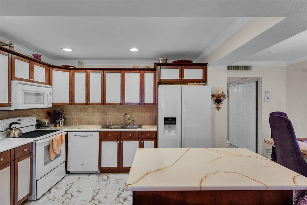 Delray Beach, FL 33446,334 Brittany G #334