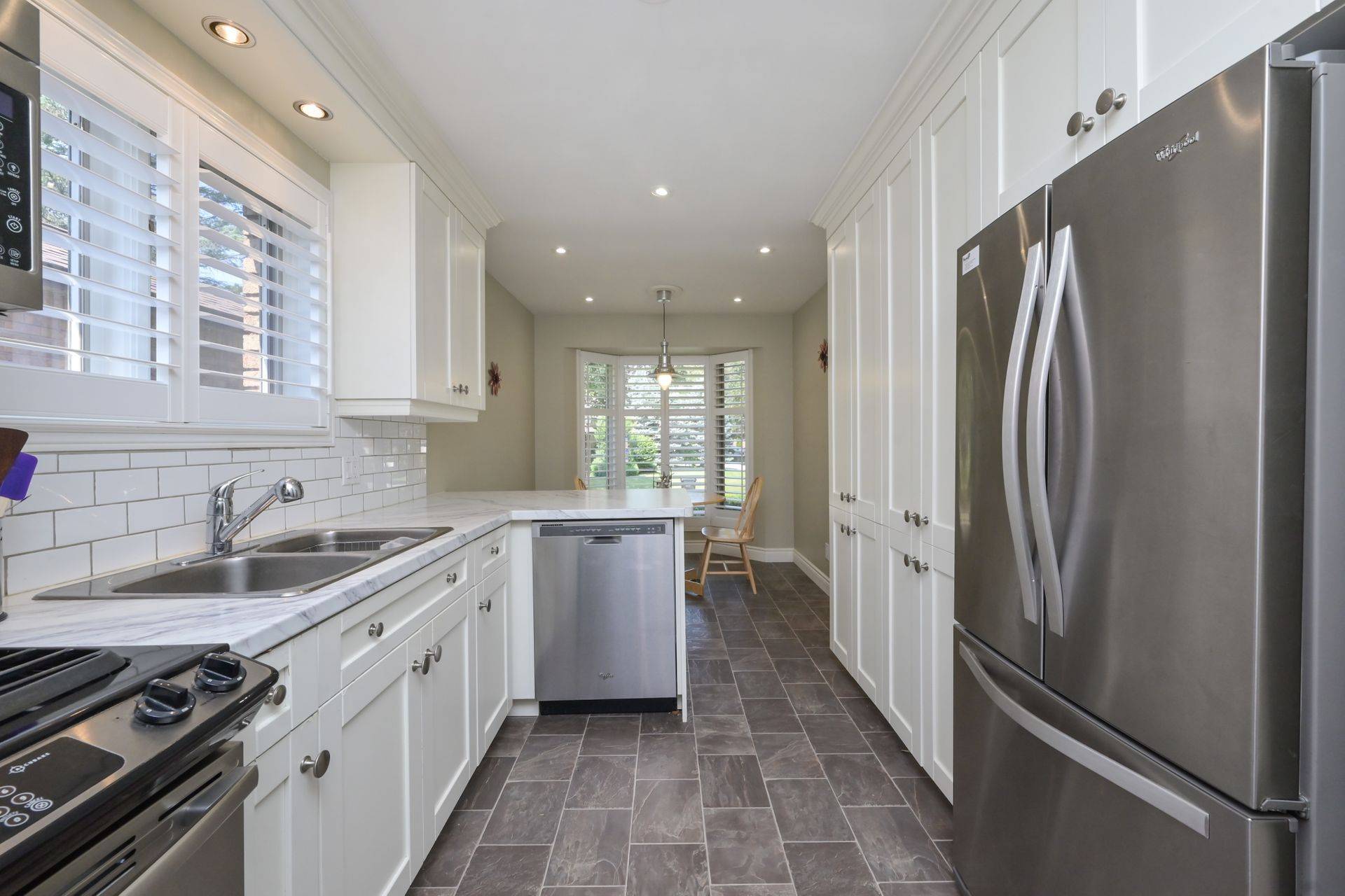 New Tecumseth, ON L9R 1R9,1 Riverview RD