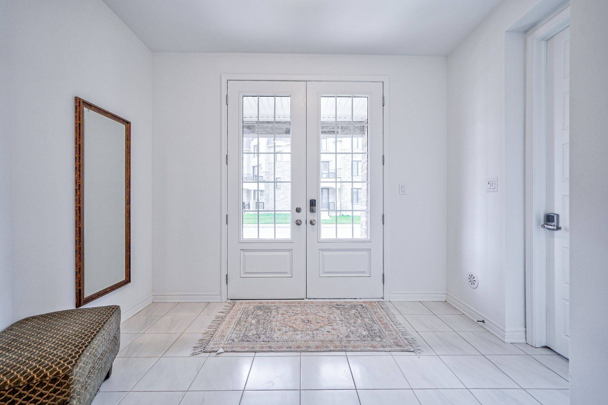 Oakville, ON L6M 5N9,3093 Travertine DR