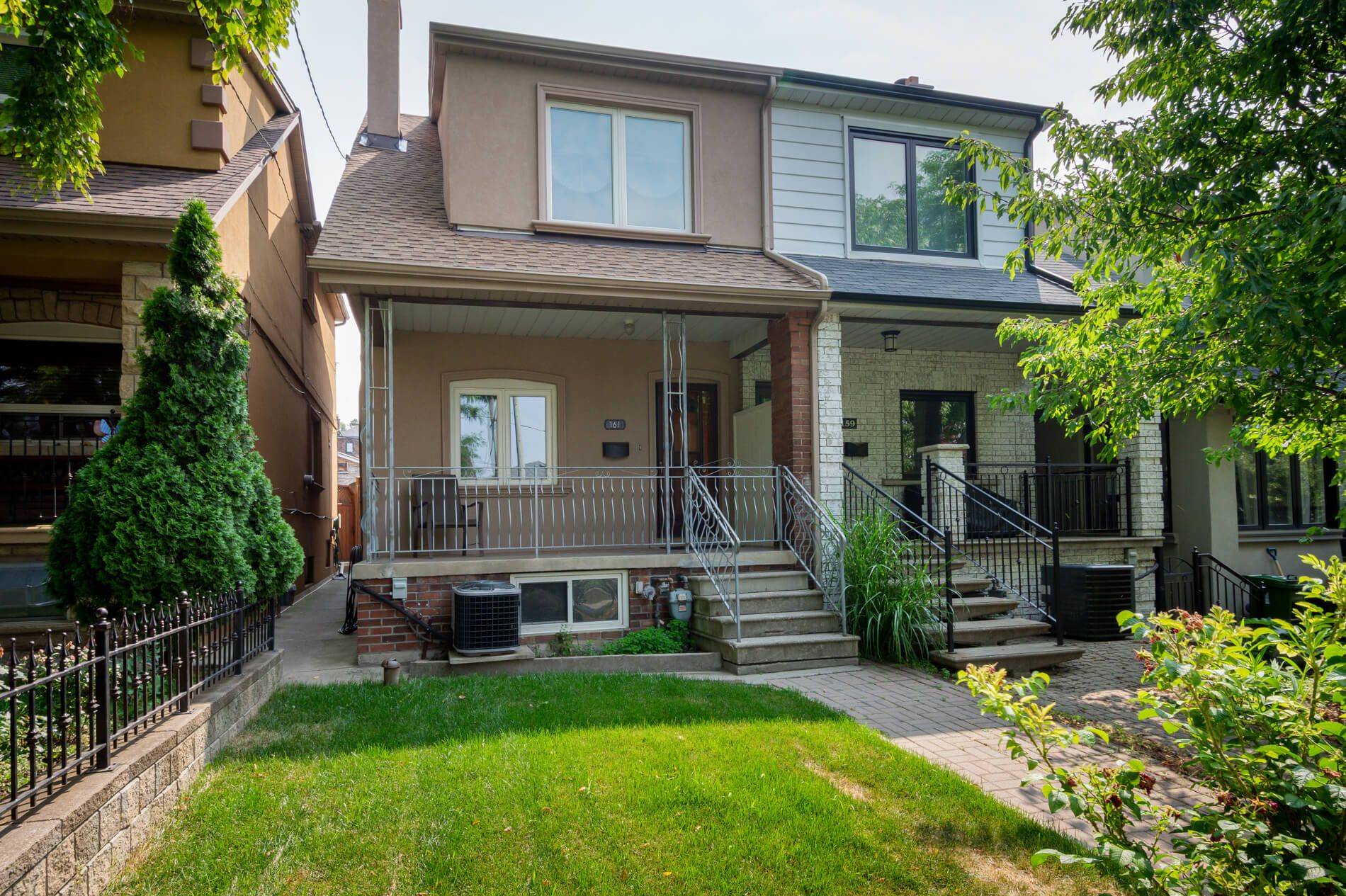 161 Caledonia RD, Toronto W03, ON M6E 4S8