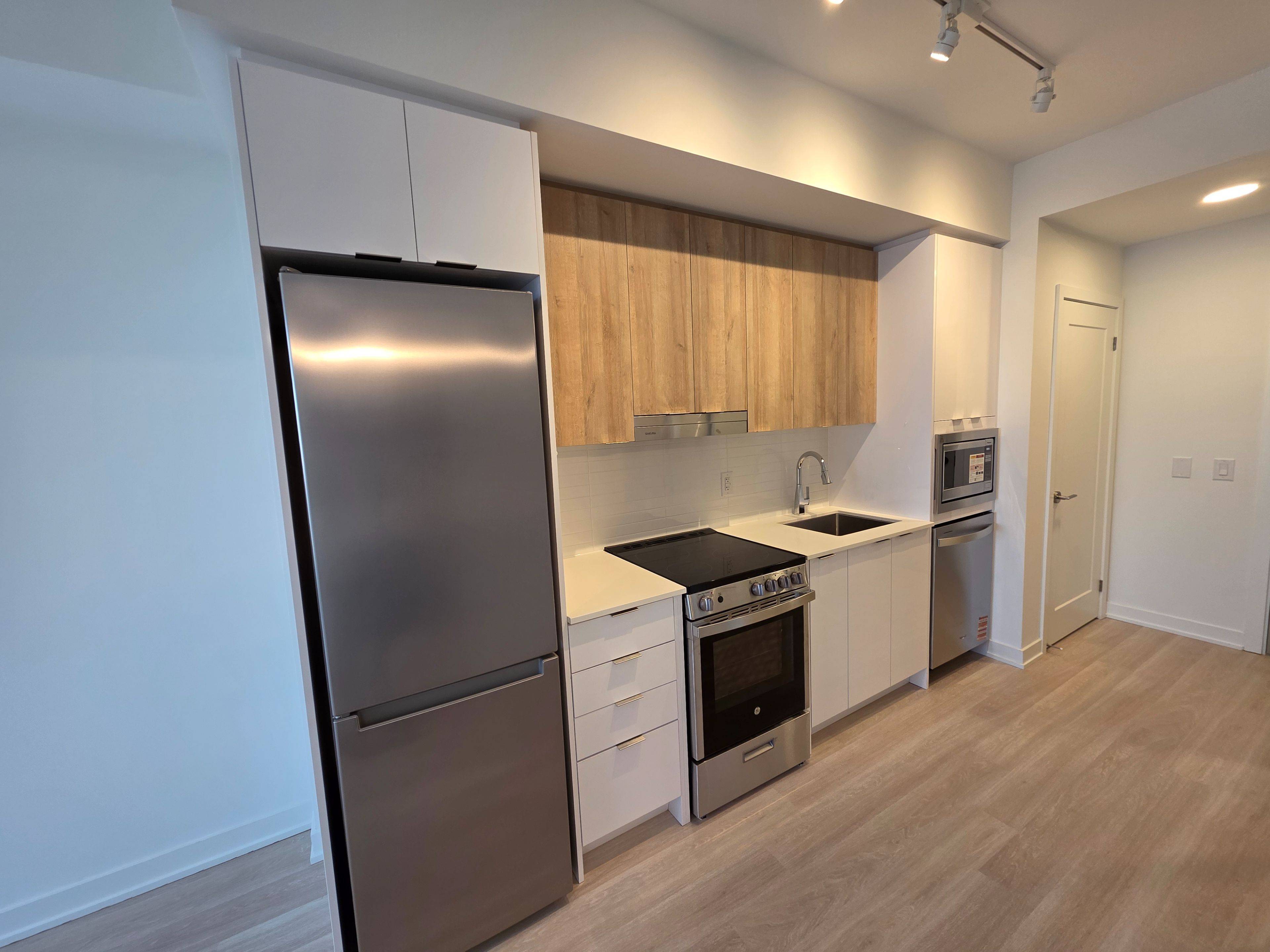 Mississauga, ON L4Z 3X7,5105 Hurontario ST #1709