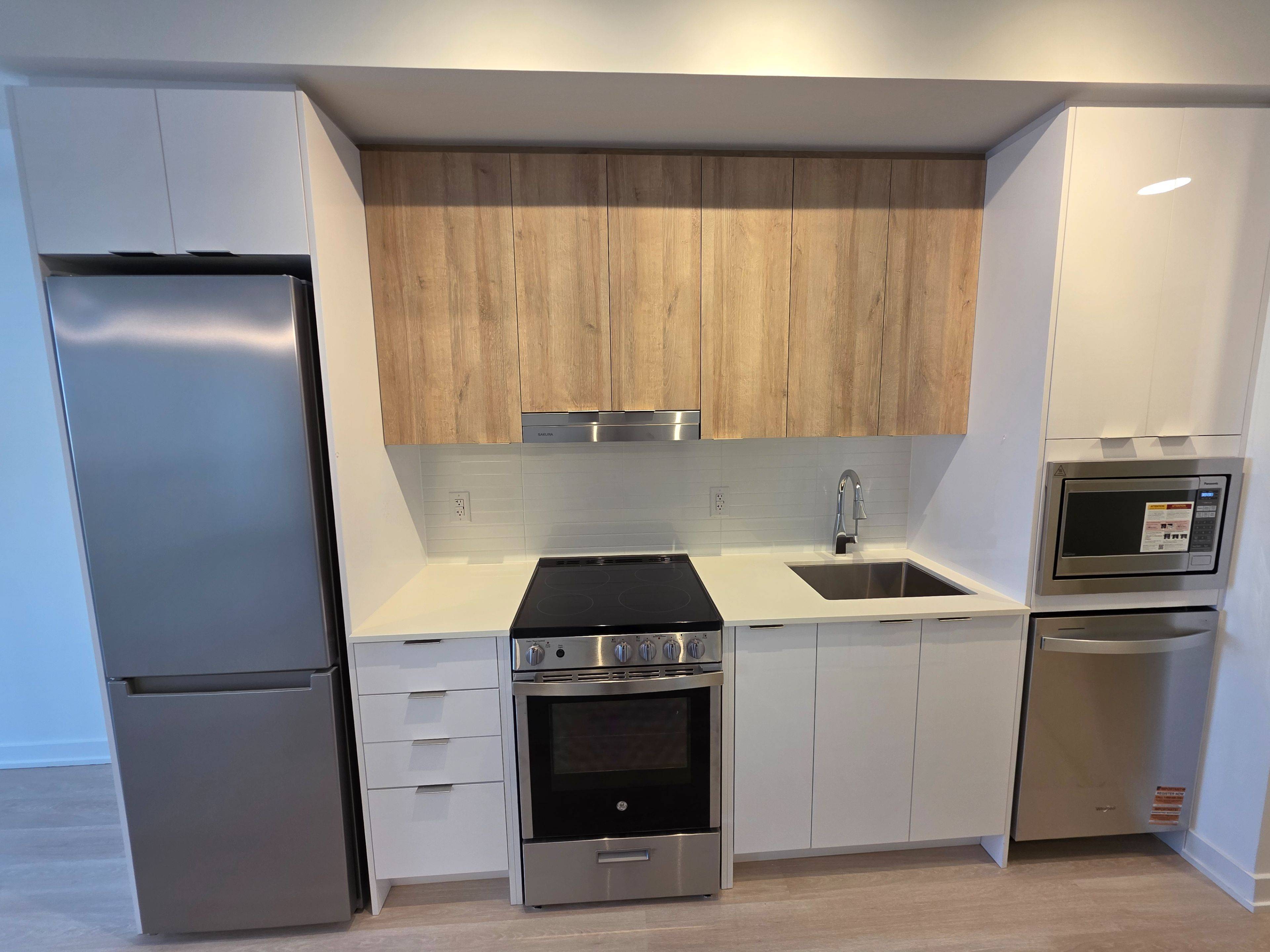 Mississauga, ON L4Z 3X7,5105 Hurontario ST #1709