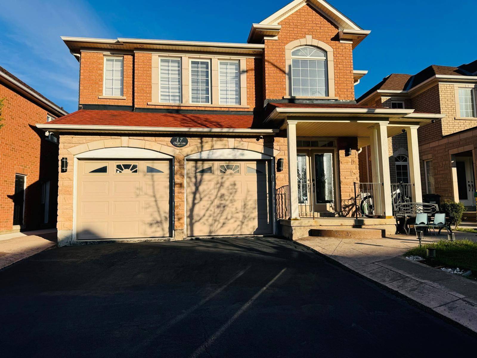 17 Charger LN, Brampton, ON L7A 3B2