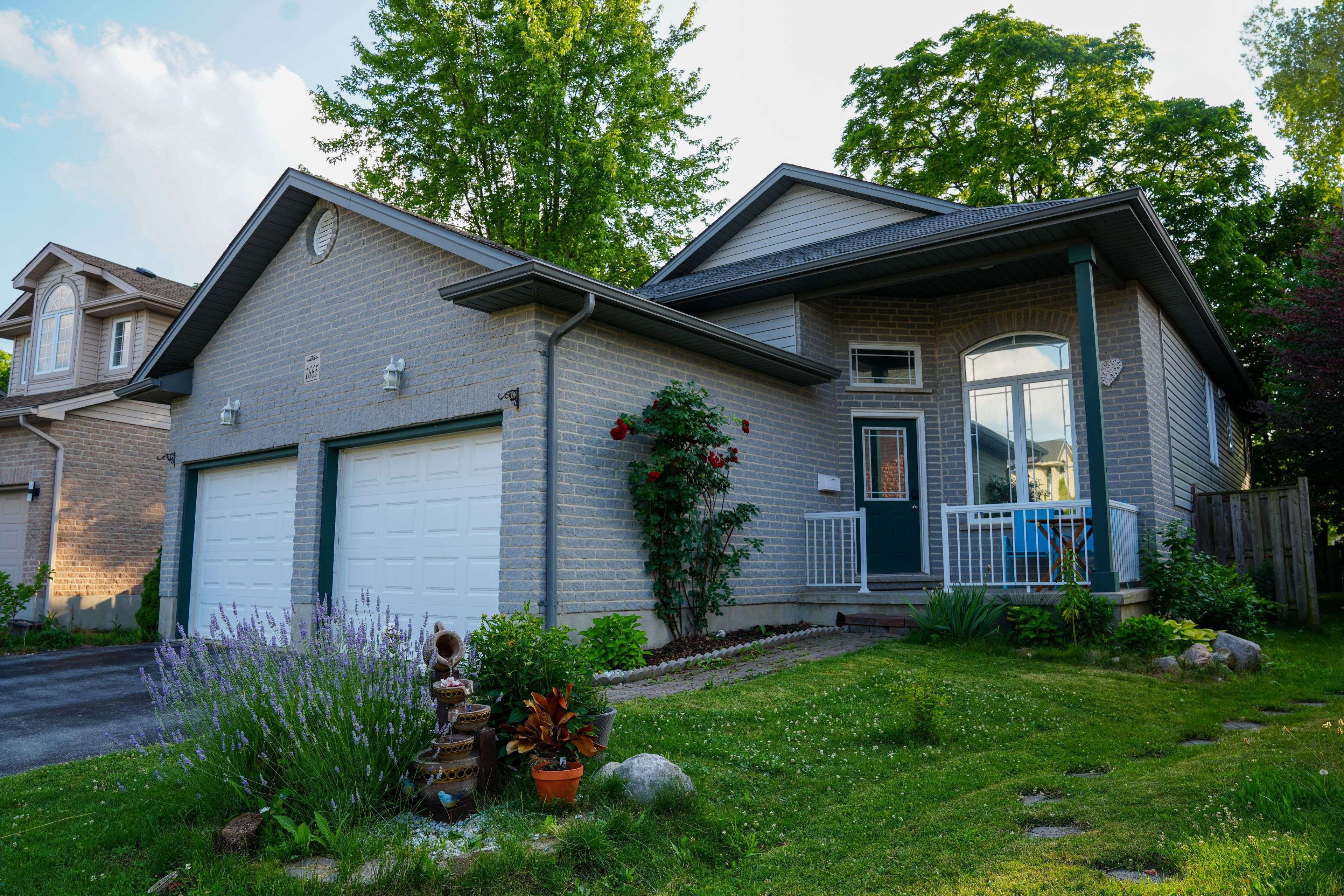 London North, ON N6G 5P2,1665 Healy RD