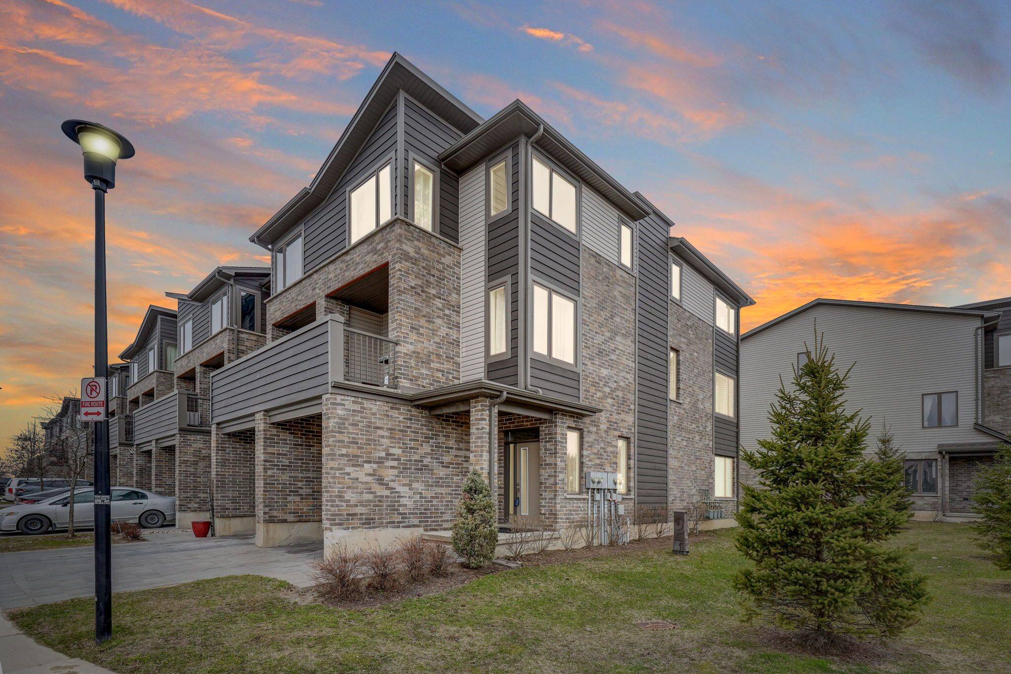 London South, ON N6M 0H5,2070 Meadowgate BLVD #1
