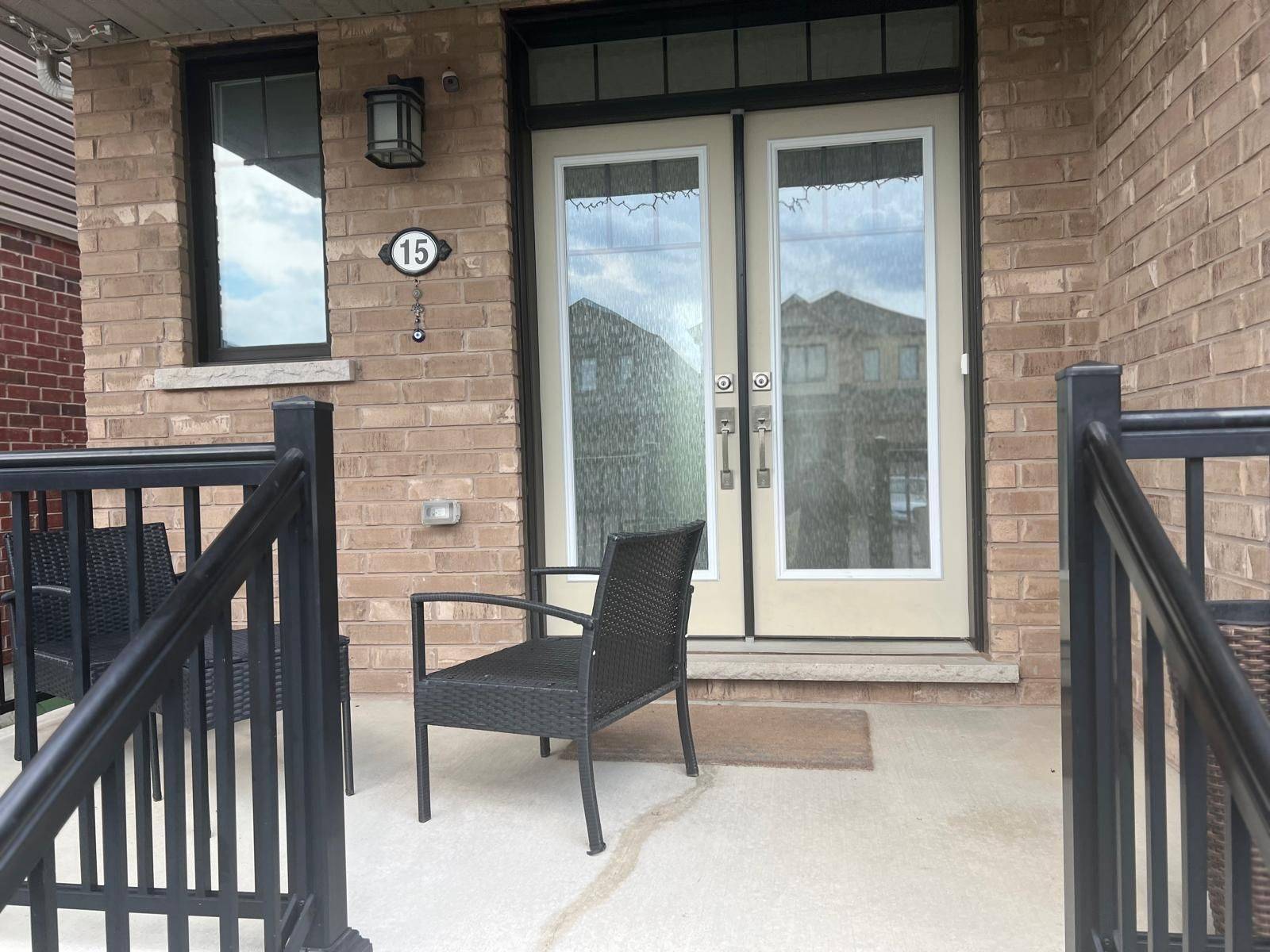 Hamilton, ON L8J 0M4,15 Cactus CRES