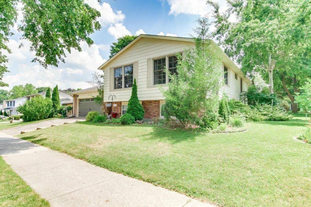 London South, ON N6J 3R1,123 Applewood CRES