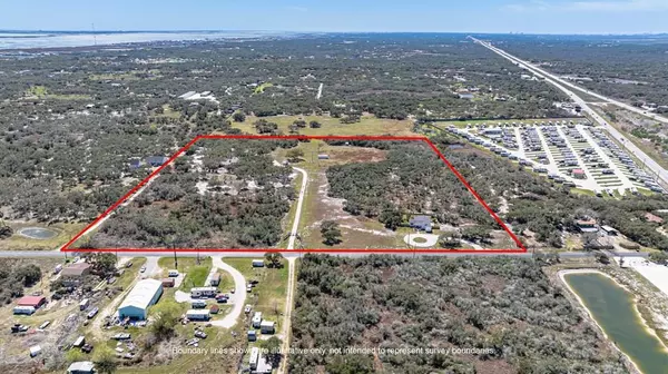 1609 W 12th St, Rockport, TX 78382