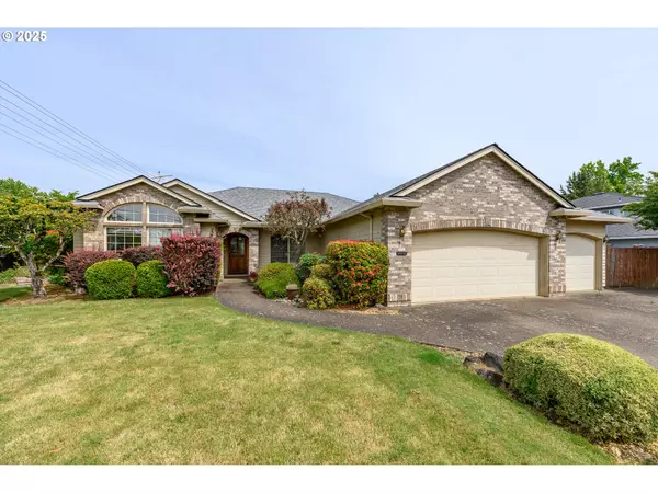 2286 NW MICHELBOOK LN, Mc Minnville, OR 97128
