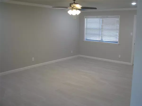 Cleburne, TX 76033,705 N Pendell Avenue