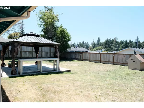 Coos Bay, OR 97420,1040 FENWICK ST