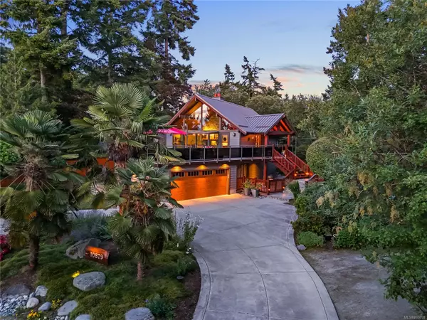 10879 Madrona Dr, North Saanich, BC V8L 5N9