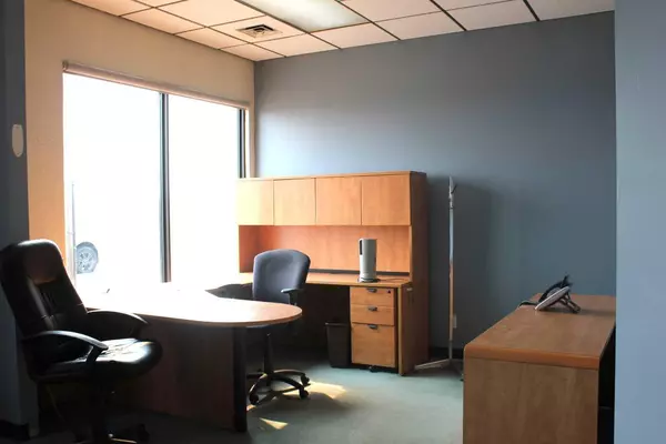 Medicine Hat, AB T1A 7J5,1954 10 AVE Northwest