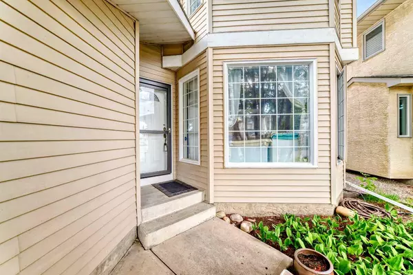 Calgary, AB T1Y6T2,77 Eldorado Close NE
