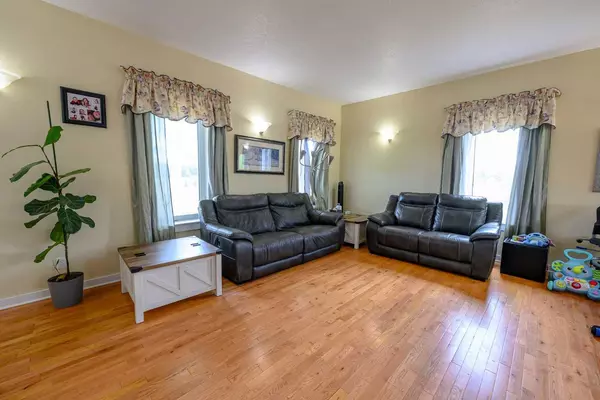 Rural Grande Prairie No. 1 County Of, AB T8W 5G3,72030 704A Township #14