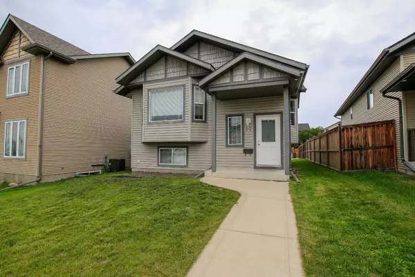 27 Inkster Close, Red Deer, AB T4R 0A7