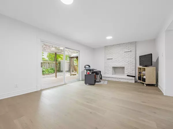 Toronto C15, ON M2H 2L7,171 Sexton CRES