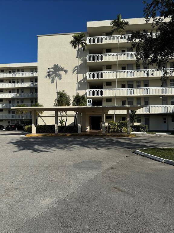 2859 Leonard Dr #G406, Aventura, FL 33160