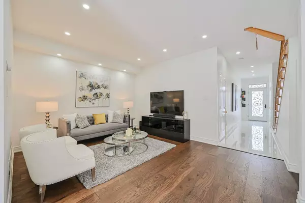 Vaughan, ON L6A 3Z6,97 Arco CIR