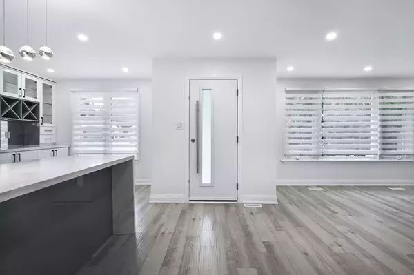 Burlington, ON L7M 1J6,1414 Allangrove DR