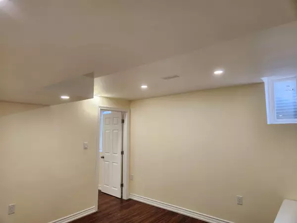 Milton, ON L9T 5L5,1583 Beaty TRL #Basement