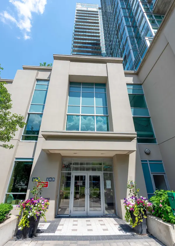 Toronto W06, ON M8Y 0B3,165 Legion RD N #1223