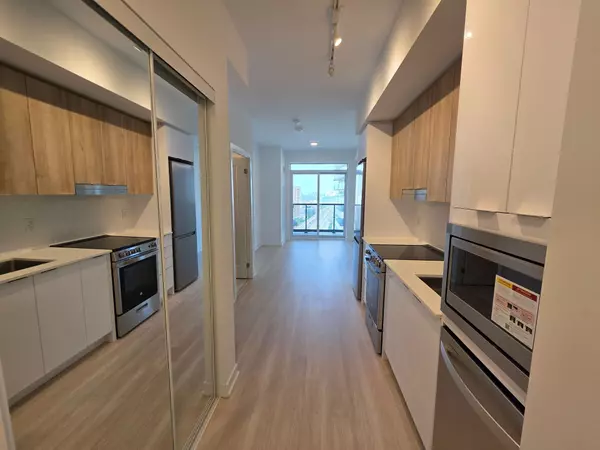 Mississauga, ON L4Z 3X7,5105 Hurontario ST #1709