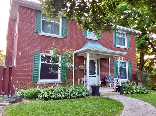Brockton, ON N0G 2V0,211 Victoria ST S
