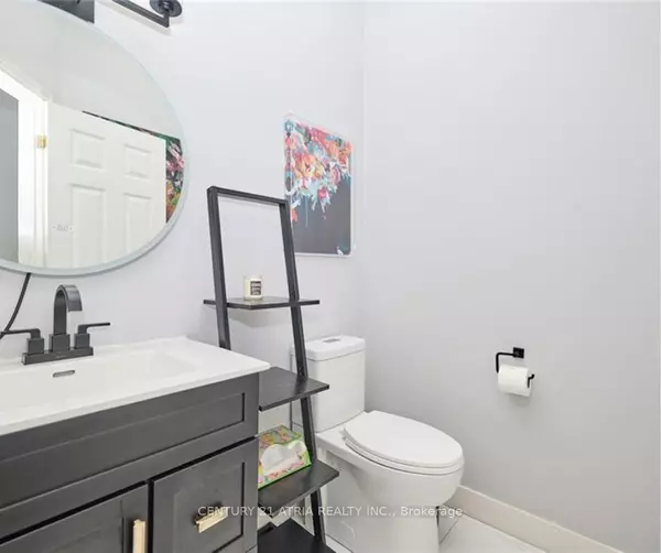 Niagara Falls, ON L2E 7M6,5200 DORCHESTER RD #3