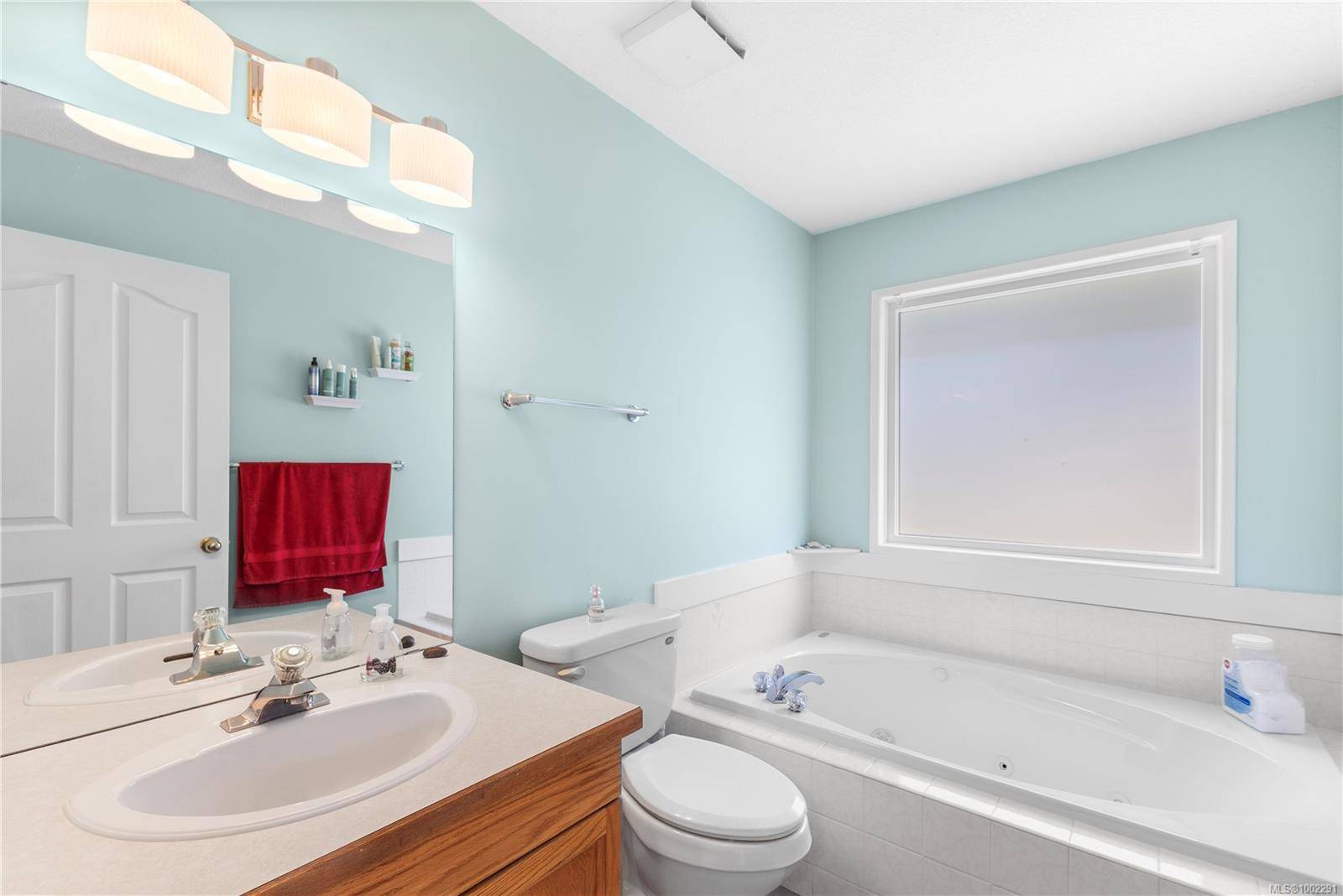 Campbell River, BC V9W 7Z4,1265 Mountain View Pl