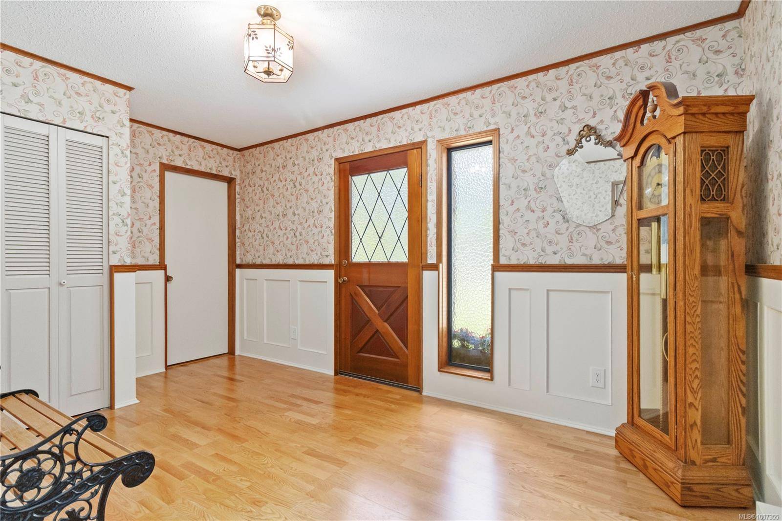 North Saanich, BC V8L 1G4,1881 Llewellyn Pl