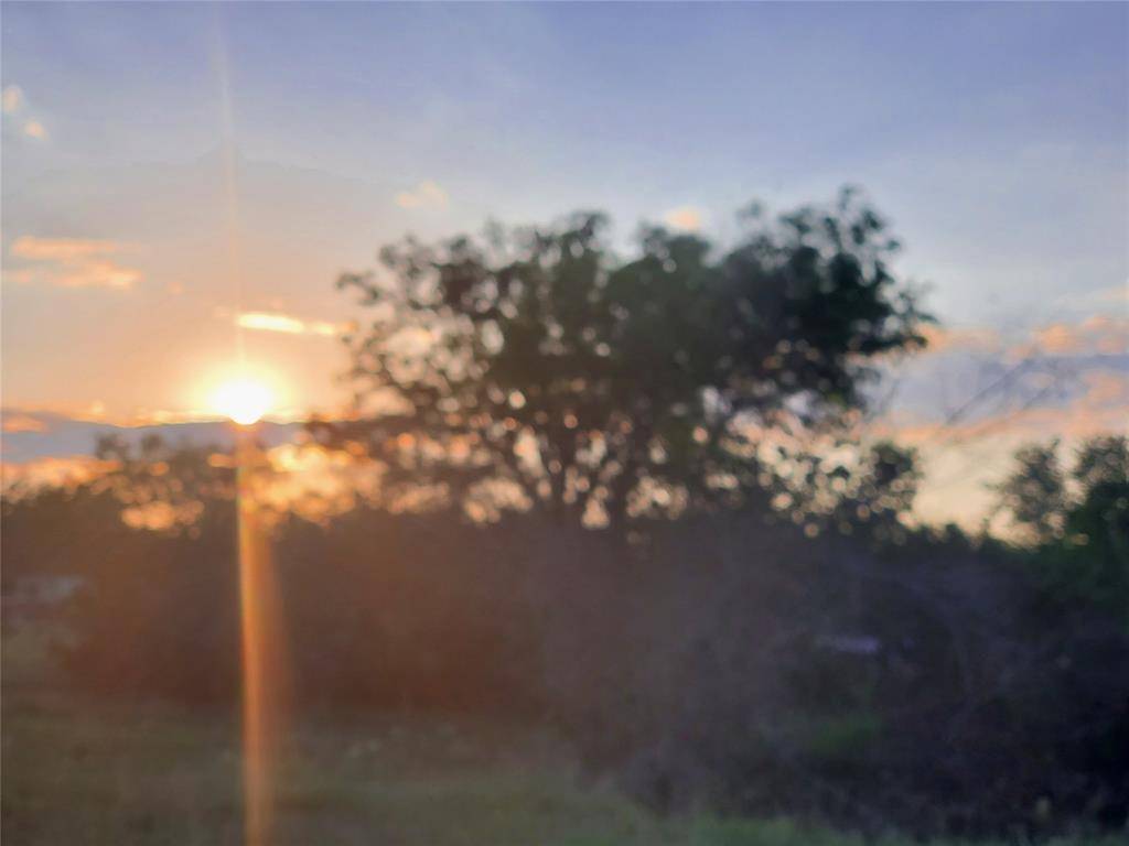8913 S Peaceful Court, Granbury, TX 76048