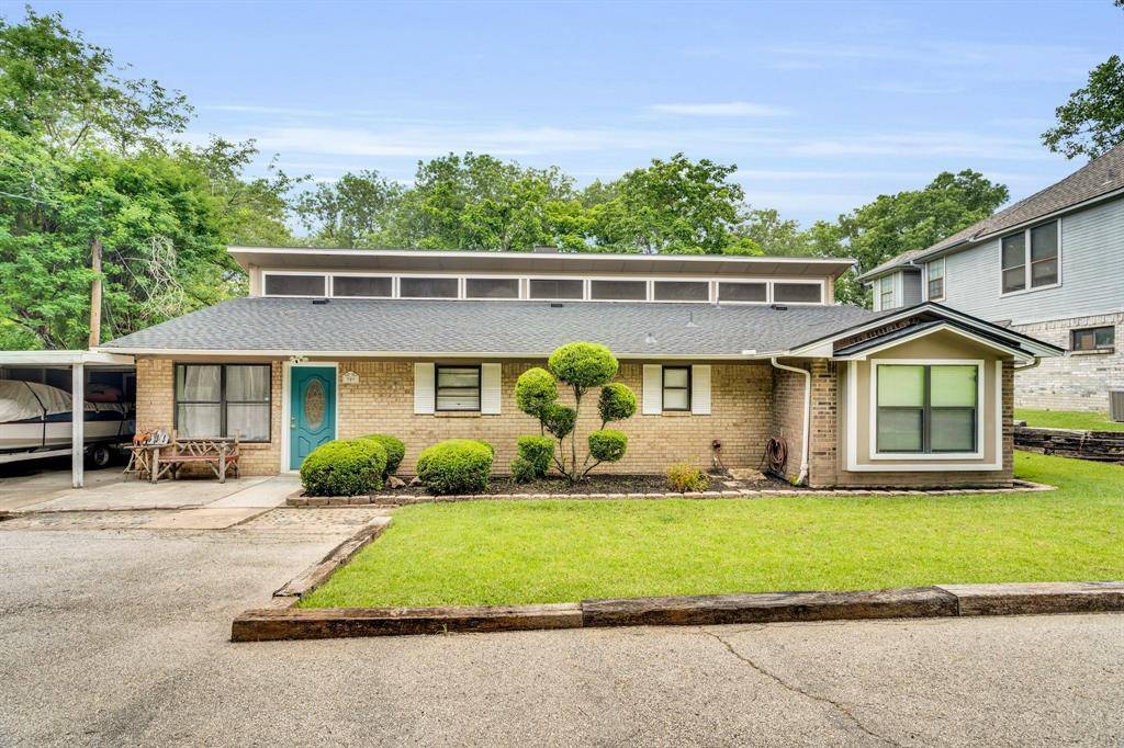 Waxahachie, TX 75165,309 Lakewood Drive