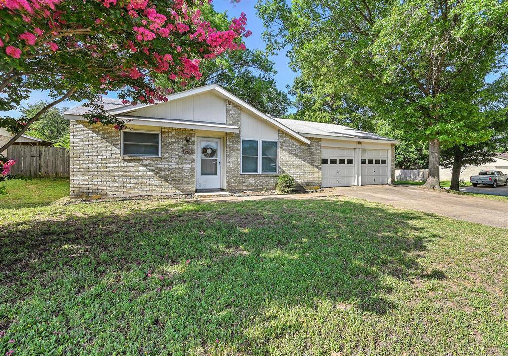 Arlington, TX 76016,5008 Lasalle Drive