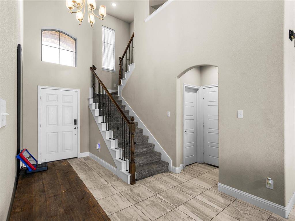 Joshua, TX 76058,100 Fountain Grass Court