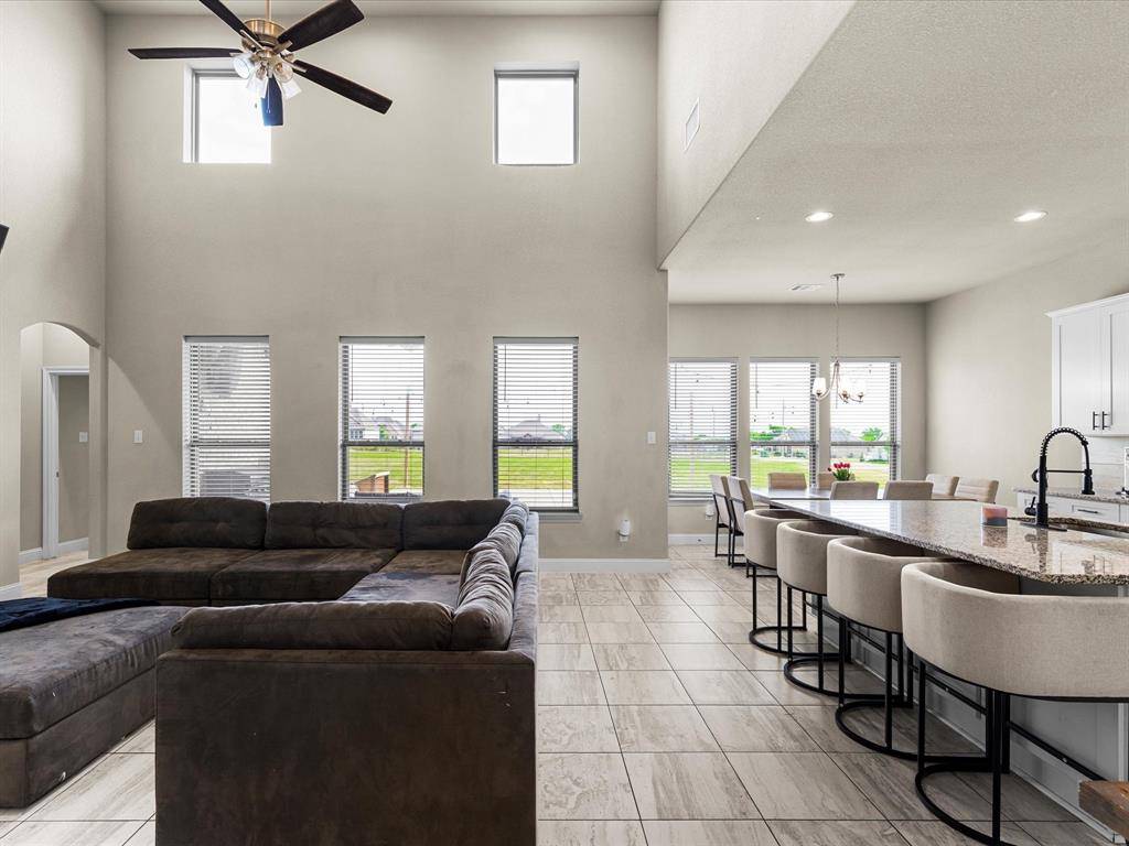 Joshua, TX 76058,100 Fountain Grass Court