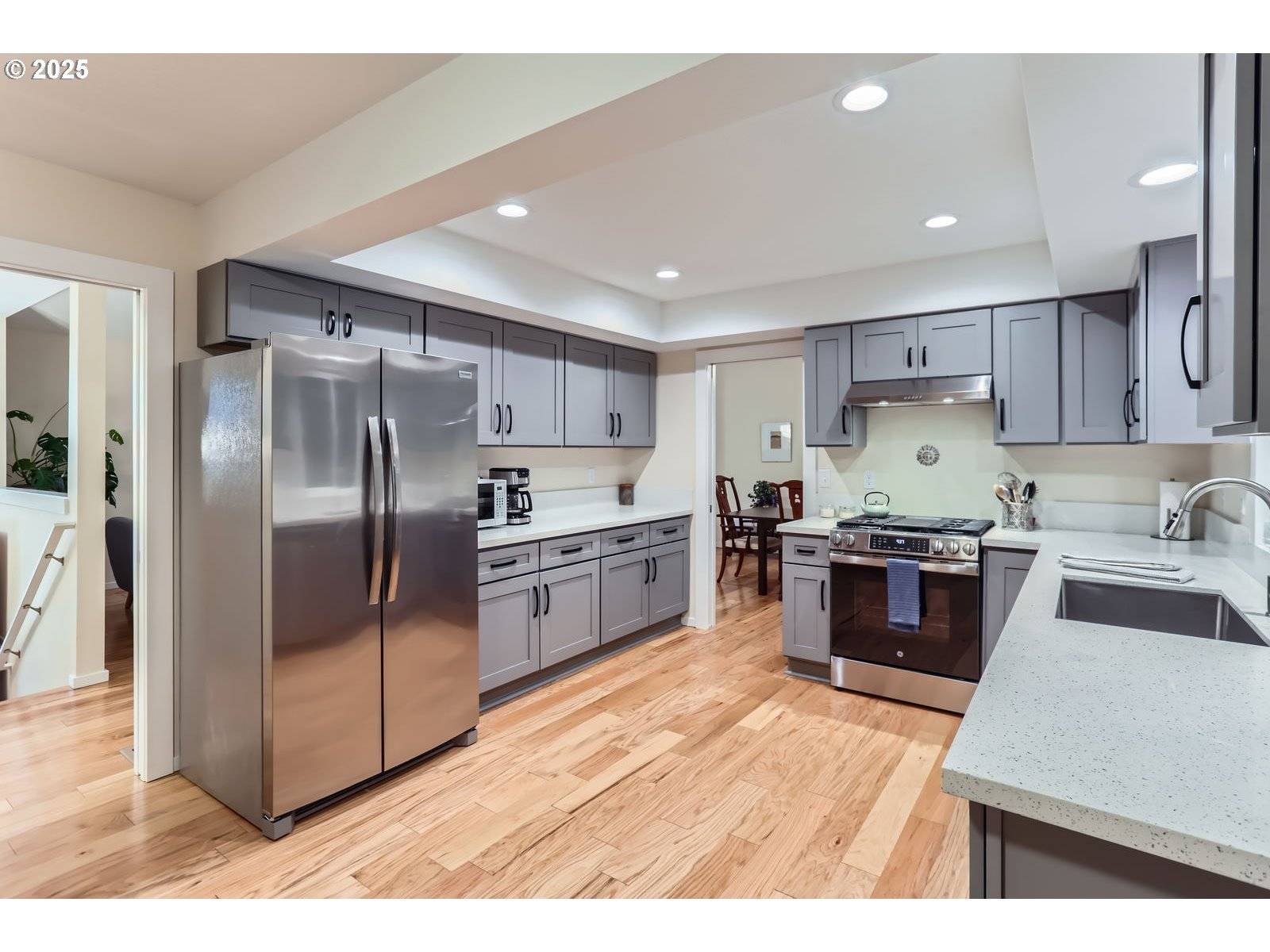 Portland, OR 97219,6118 SW NEVADA CT