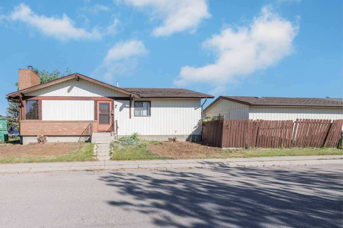 30 Aberdare RD Northeast, Calgary, AB T2A 6V9