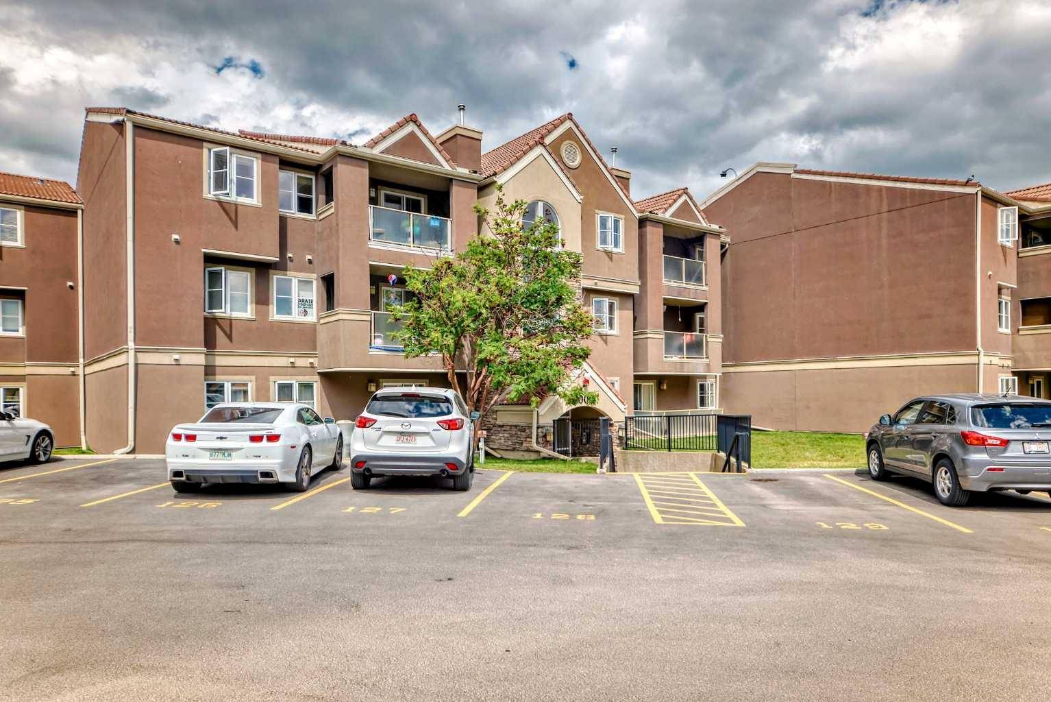 Calgary, AB T2A 3Y2,2033 Edenwold HTS Northwest #33