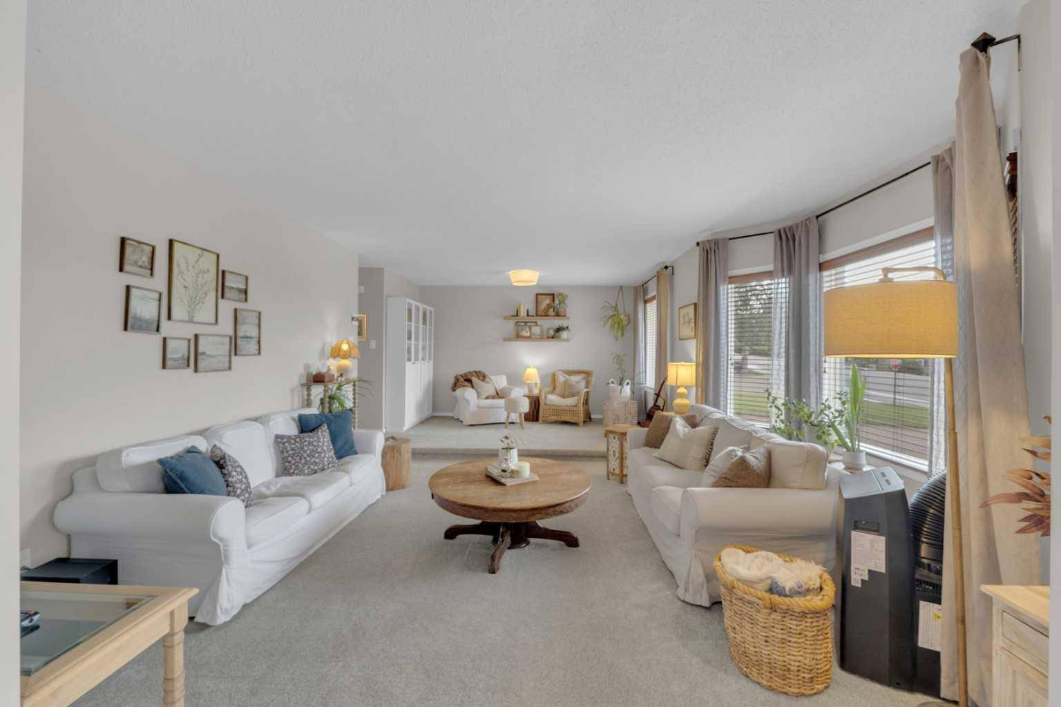 Sylvan Lake, AB T4S 1K5,4822 45 AVE